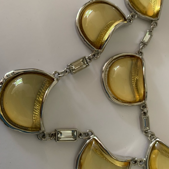 Amber Apron Gemstones Necklace with Clear Front Quartz Crystals Connecting - Picture 5 of 5